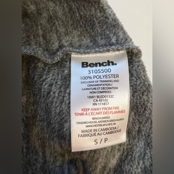 𝅺BENCH Fleece Hoodie - Size S - Picture 5 of 5